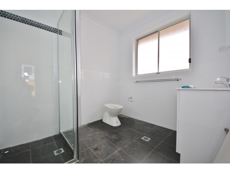 1 Mcgillan Drive, Kelso NSW 2795