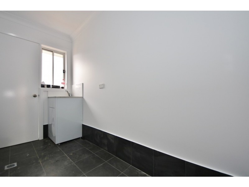 1 Mcgillan Drive, Kelso NSW 2795