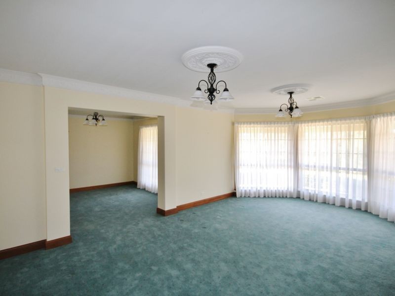 4A Delaware Crescent, Robin Hill NSW 2795