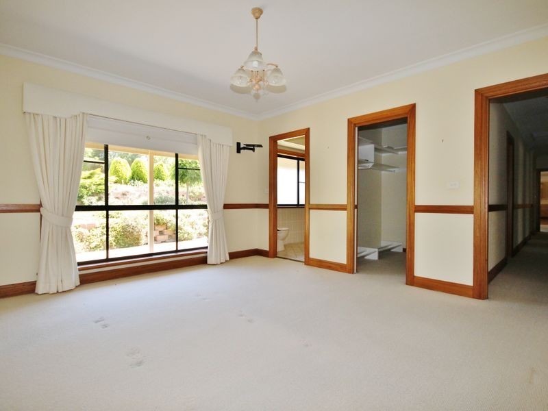 4A Delaware Crescent, Robin Hill NSW 2795