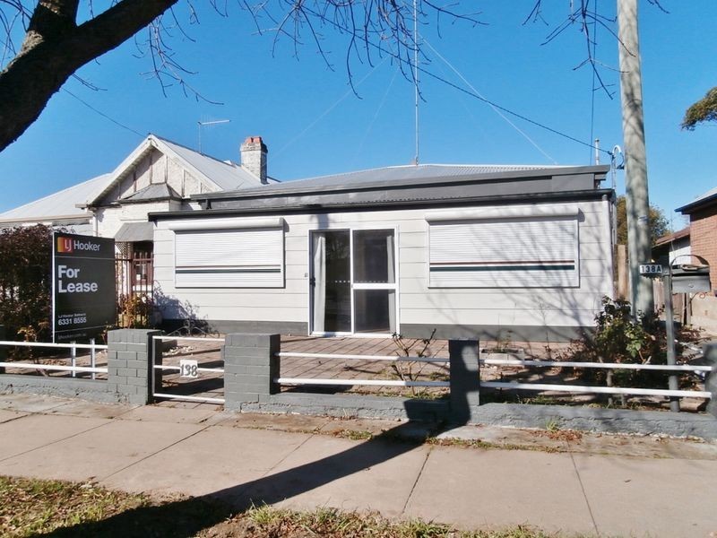 138 Stewart Street, Bathurst NSW 2795