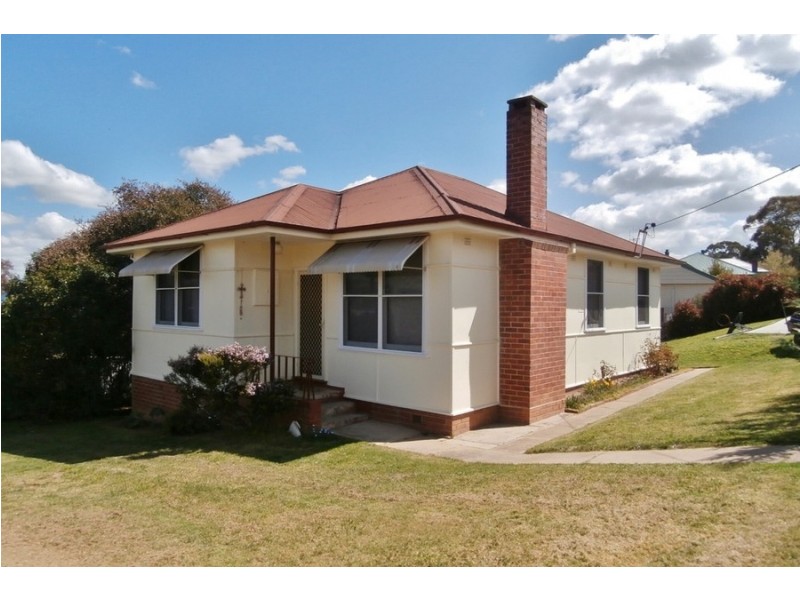 12 Hill Street, West Bathurst NSW 2795