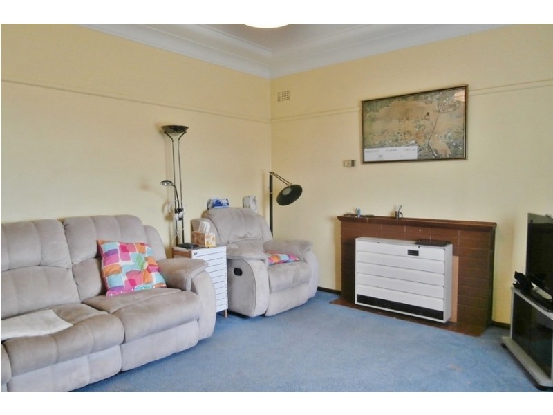 12 Hill Street, West Bathurst NSW 2795