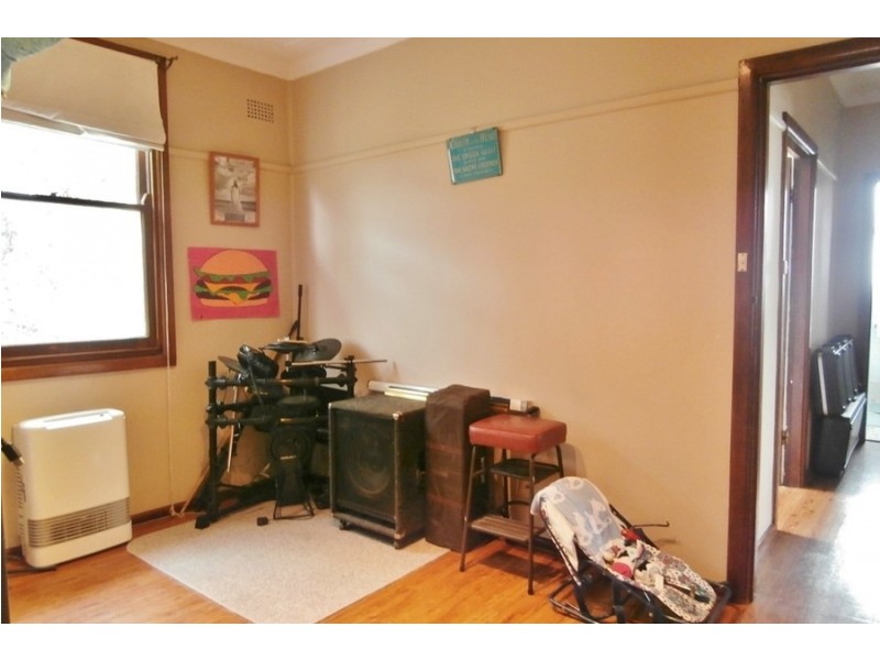 12 Hill Street, West Bathurst NSW 2795