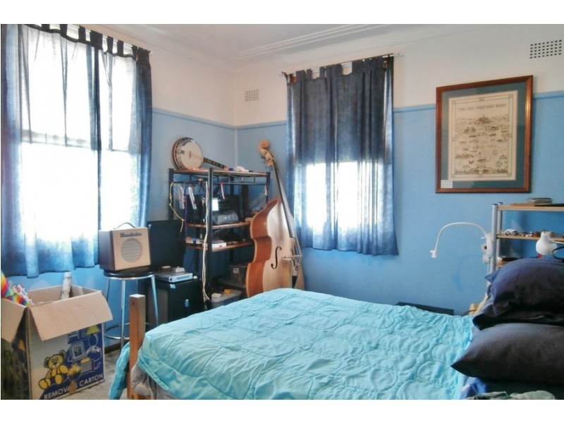 12 Hill Street, West Bathurst NSW 2795