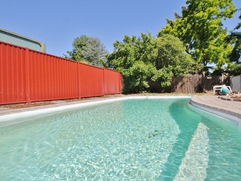 5 Tareena Avenue, Kelso NSW 2795