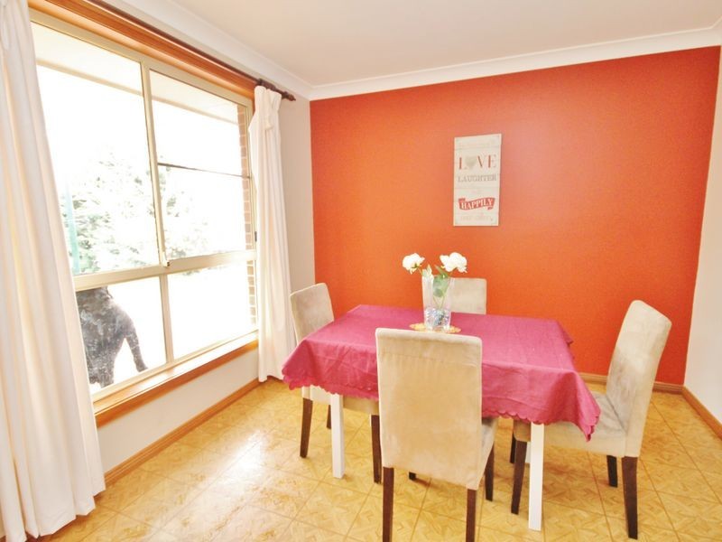 10 Barker Circuit, Kelso NSW 2795