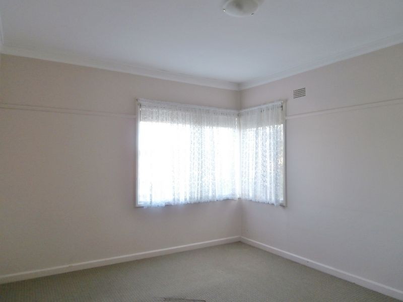 259 Peel Street, Bathurst NSW 2795