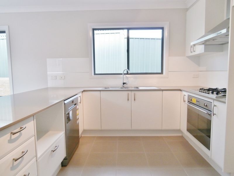 10/57 Rosemont Avenue, Bathurst NSW 2795