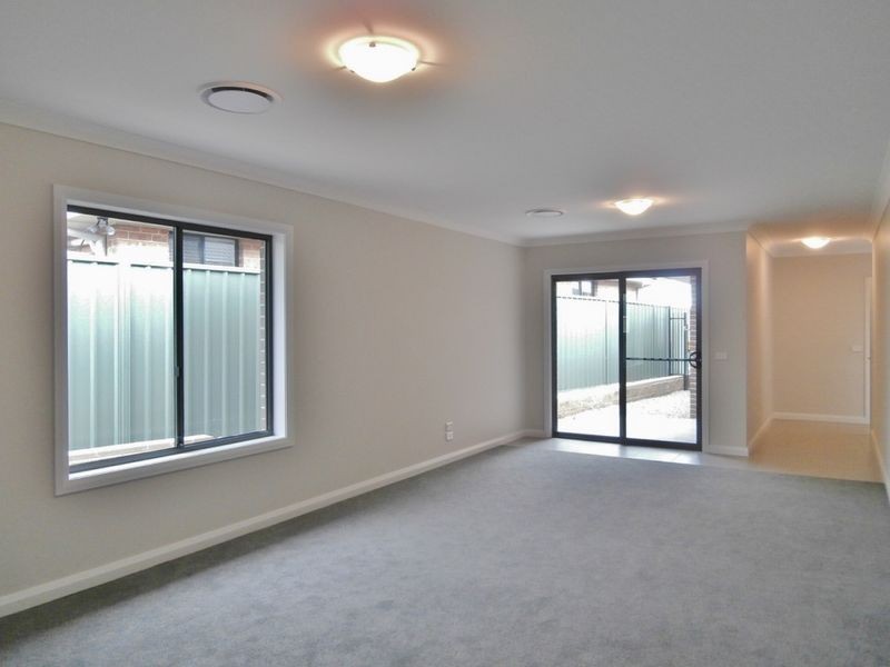 10/57 Rosemont Avenue, Bathurst NSW 2795