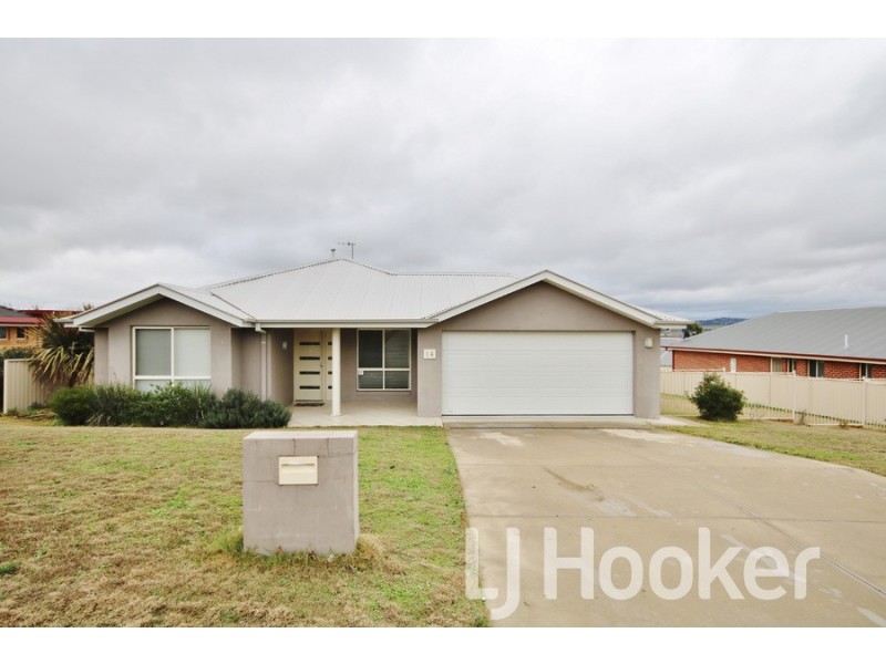 14 Joubert Drive, Llanarth NSW 2795