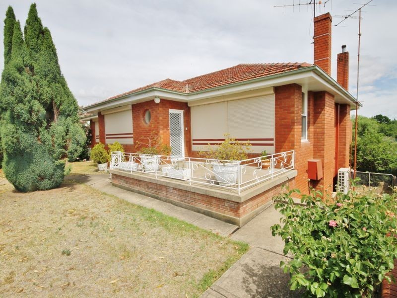 95 Stewart Street, Bathurst NSW 2795
