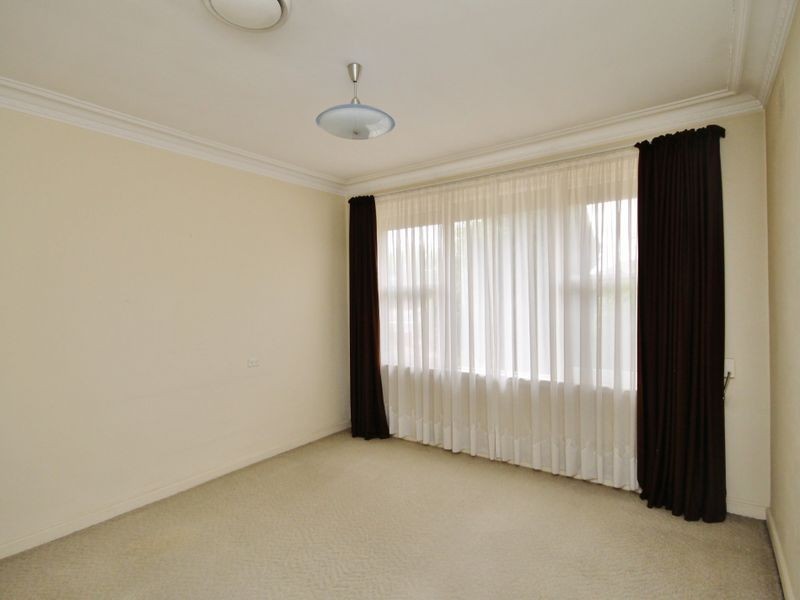 95 Stewart Street, Bathurst NSW 2795