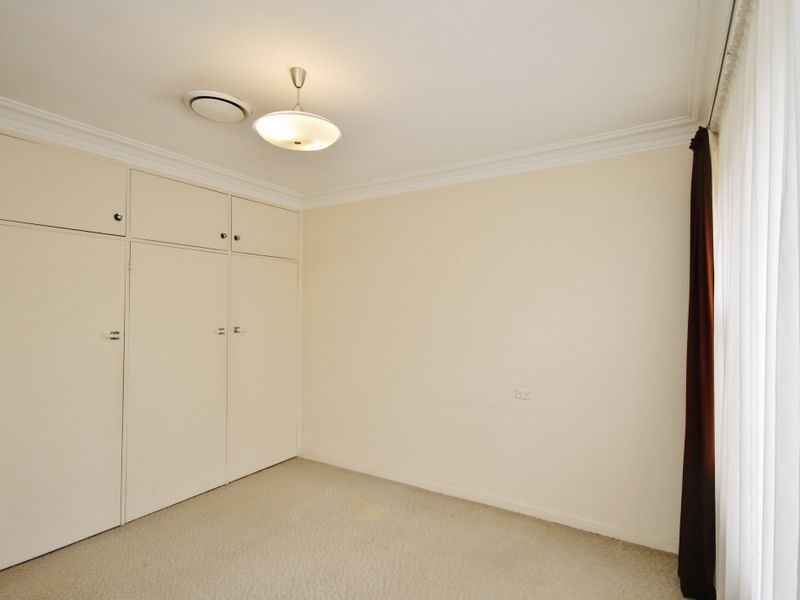 95 Stewart Street, Bathurst NSW 2795