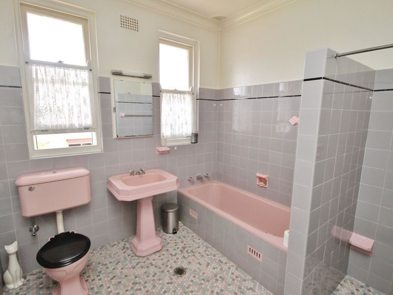 95 Stewart Street, Bathurst NSW 2795