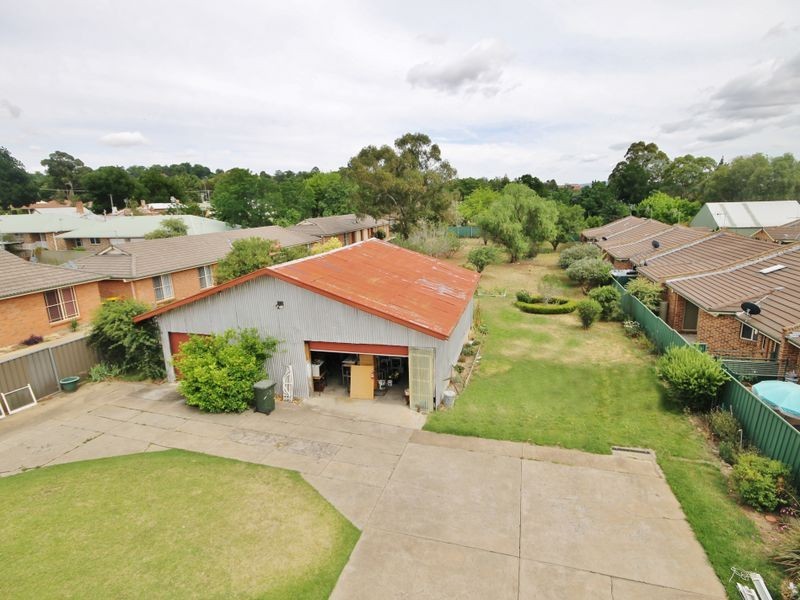 95 Stewart Street, Bathurst NSW 2795