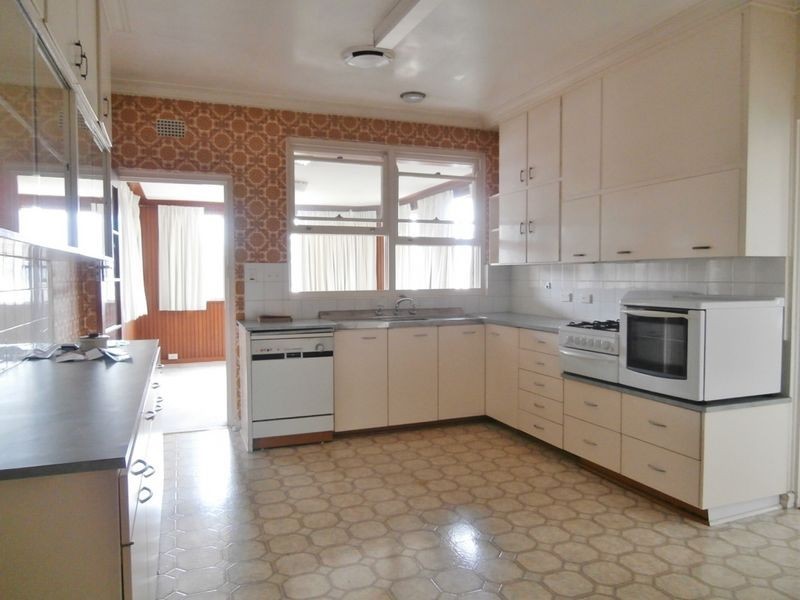 95 Stewart Street, Bathurst NSW 2795