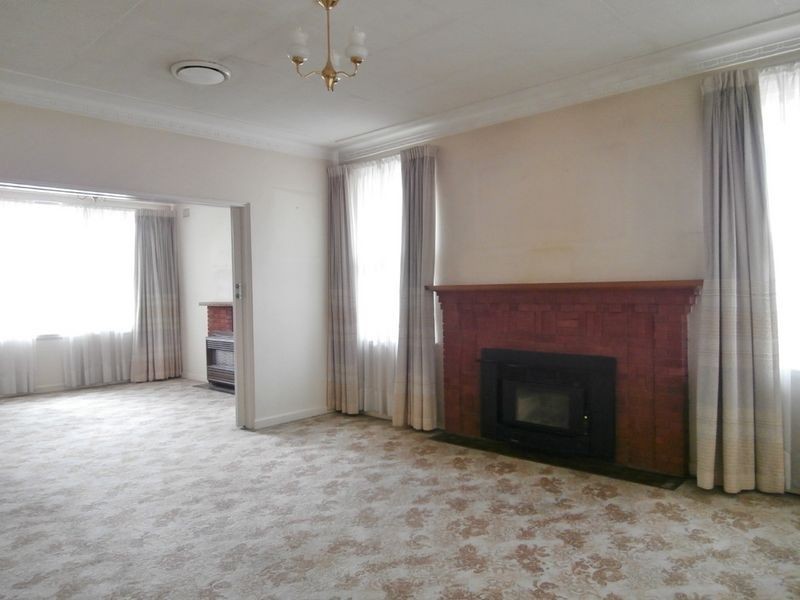 95 Stewart Street, Bathurst NSW 2795