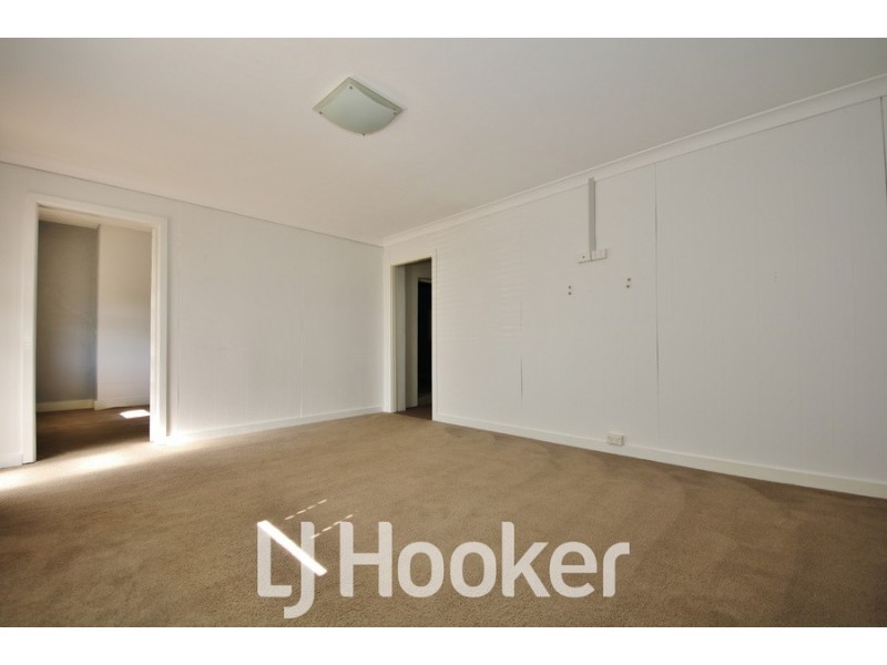 42 Rankin Street, Bathurst NSW 2795