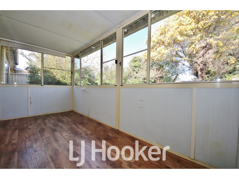 42 Rankin Street, Bathurst NSW 2795