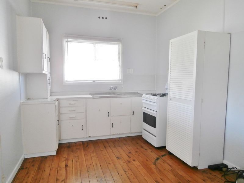 265 Rocket Street, Bathurst NSW 2795