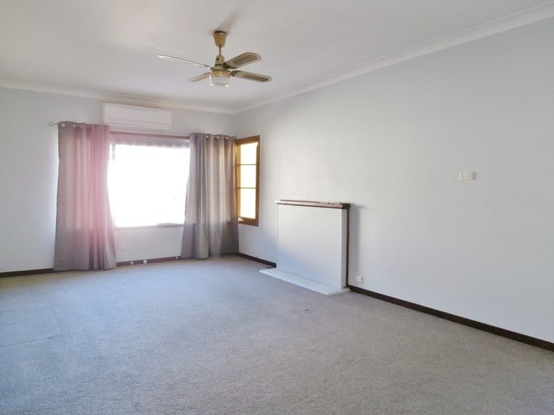 265 Rocket Street, Bathurst NSW 2795