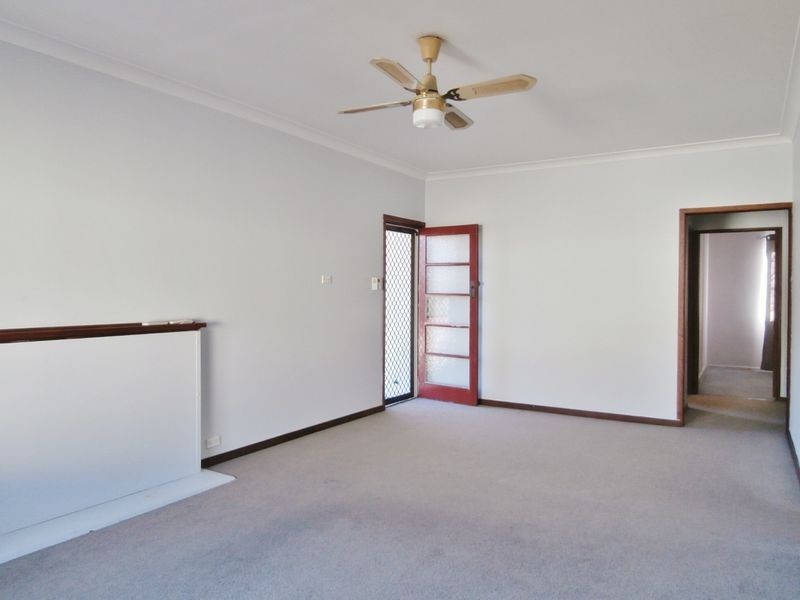 265 Rocket Street, Bathurst NSW 2795