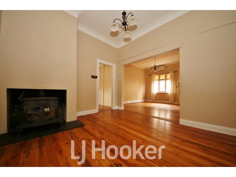 21 Lewins Street, South Bathurst NSW 2795