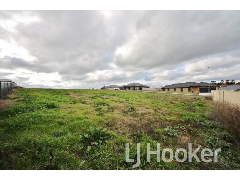 15 Cheviot Drive, Kelso NSW 2795
