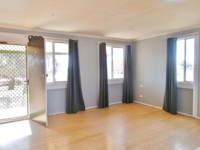 7 Aroo Street, Bathurst NSW 2795