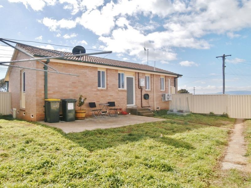 7 Aroo Street, Bathurst NSW 2795