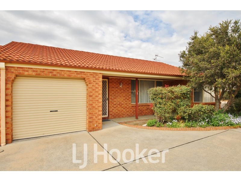 7/56 Lambert Street, Bathurst NSW 2795