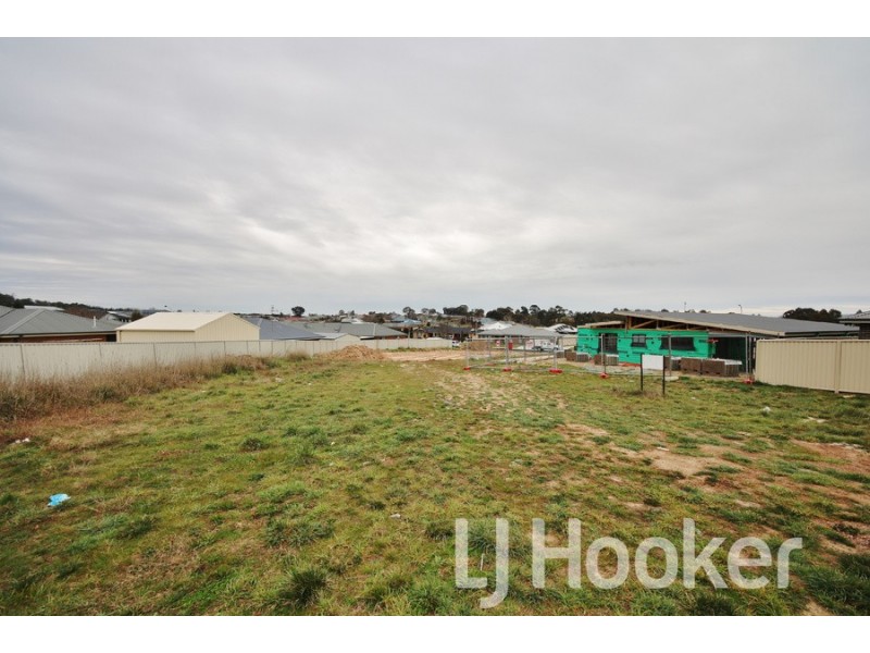 4 Cheviot Drive, Kelso NSW 2795