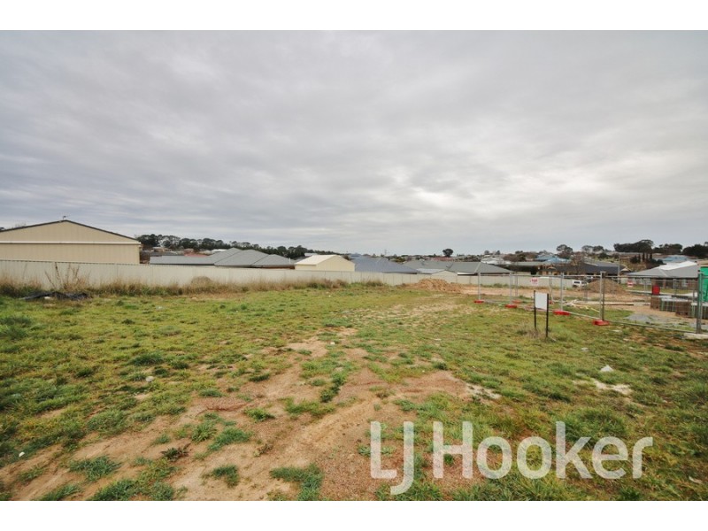 4 Cheviot Drive, Kelso NSW 2795