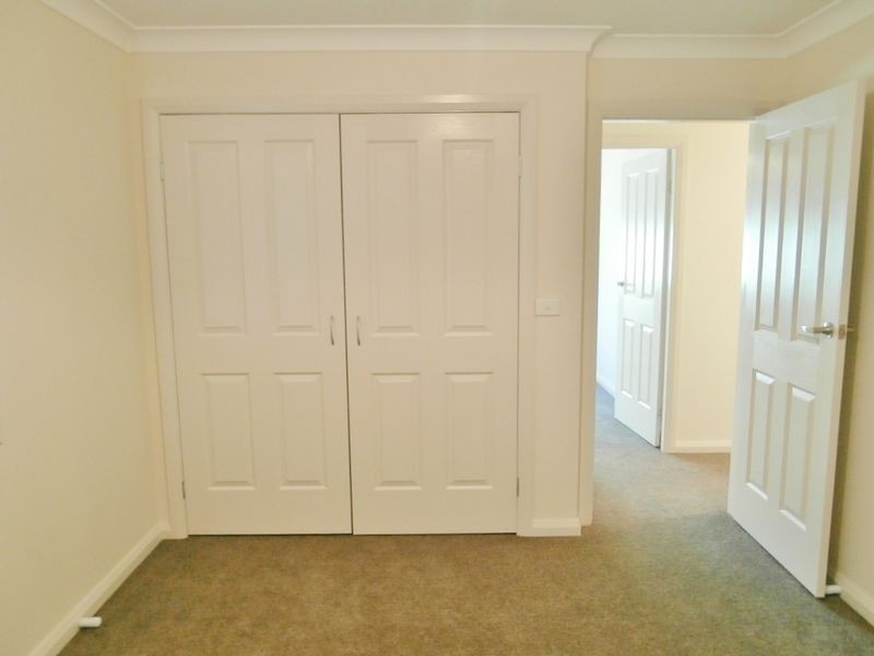 4 Blaxland Drive, Bathurst NSW 2795