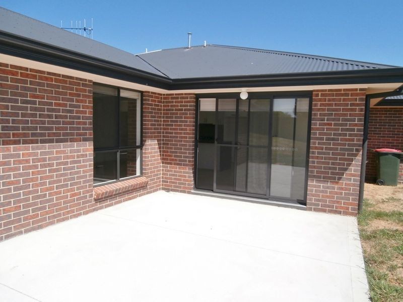 4 Blaxland Drive, Bathurst NSW 2795