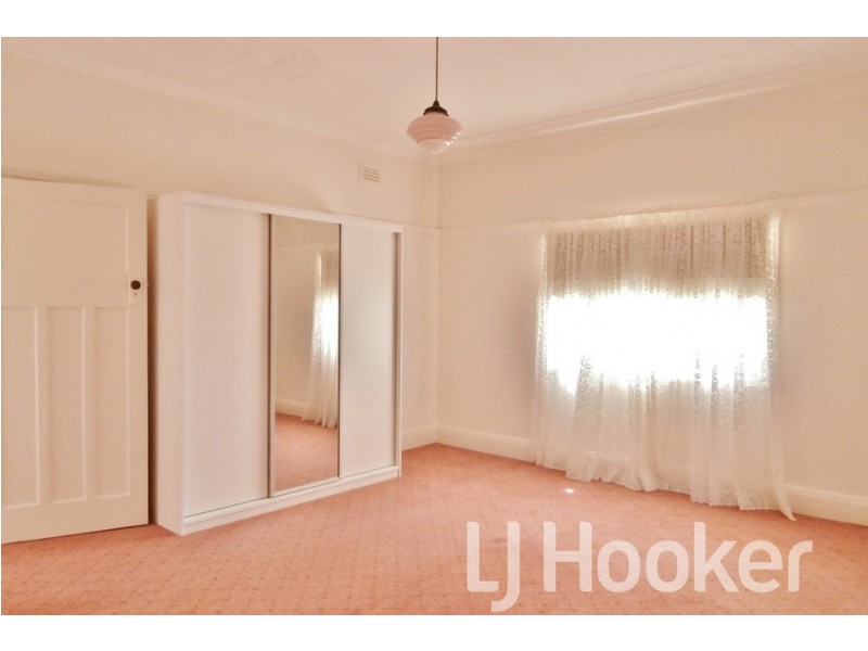 26 George Street, Bathurst NSW 2795