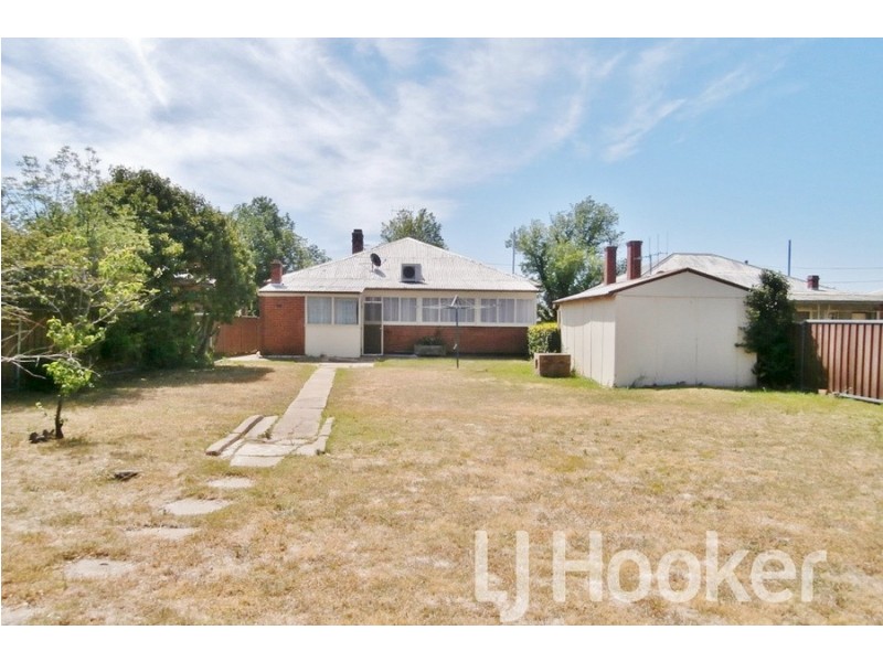 26 George Street, Bathurst NSW 2795