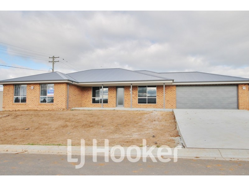 21 Cooper Crescent, Gormans Hill NSW 2795