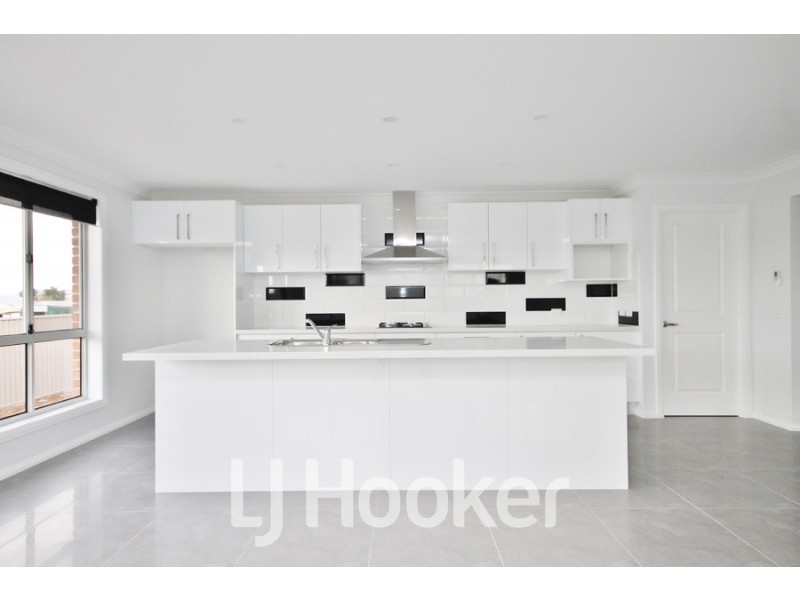 21 Cooper Crescent, Gormans Hill NSW 2795