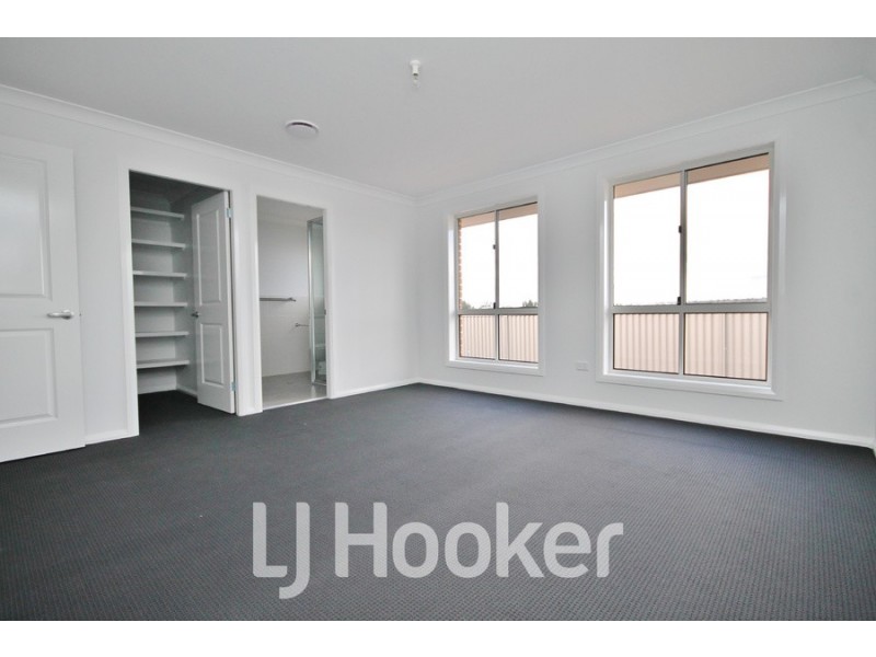 21 Cooper Crescent, Gormans Hill NSW 2795