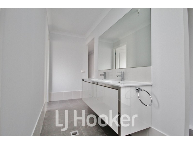 21 Cooper Crescent, Gormans Hill NSW 2795