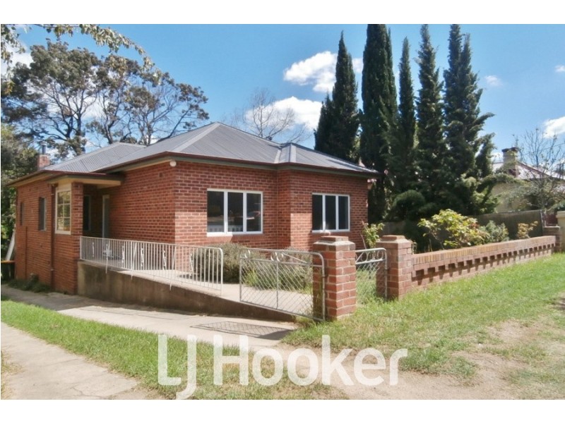 278 Piper Street, Bathurst NSW 2795