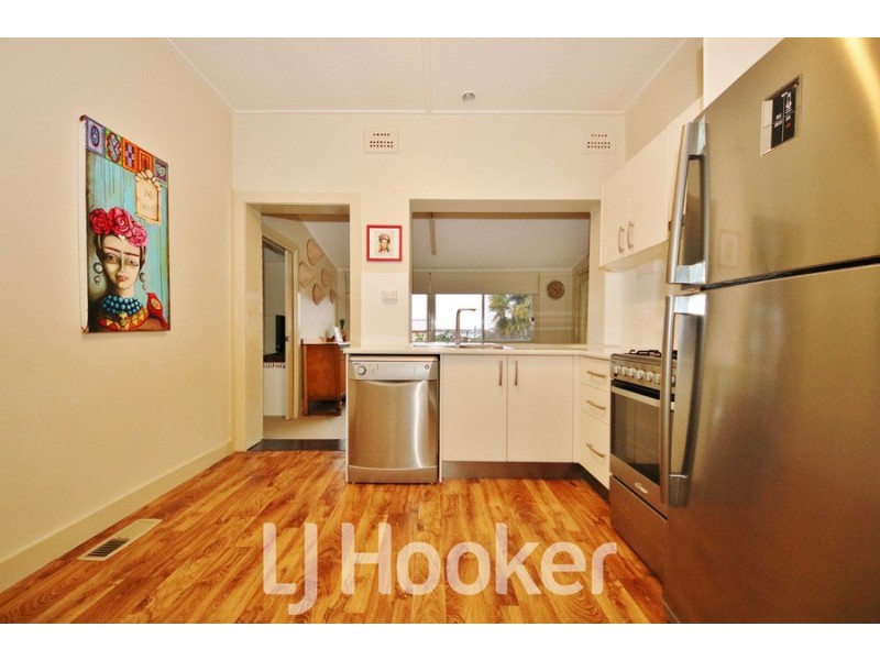 224 Peel Street, Bathurst NSW 2795