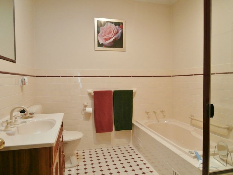 1/299A George Street, Bathurst NSW 2795