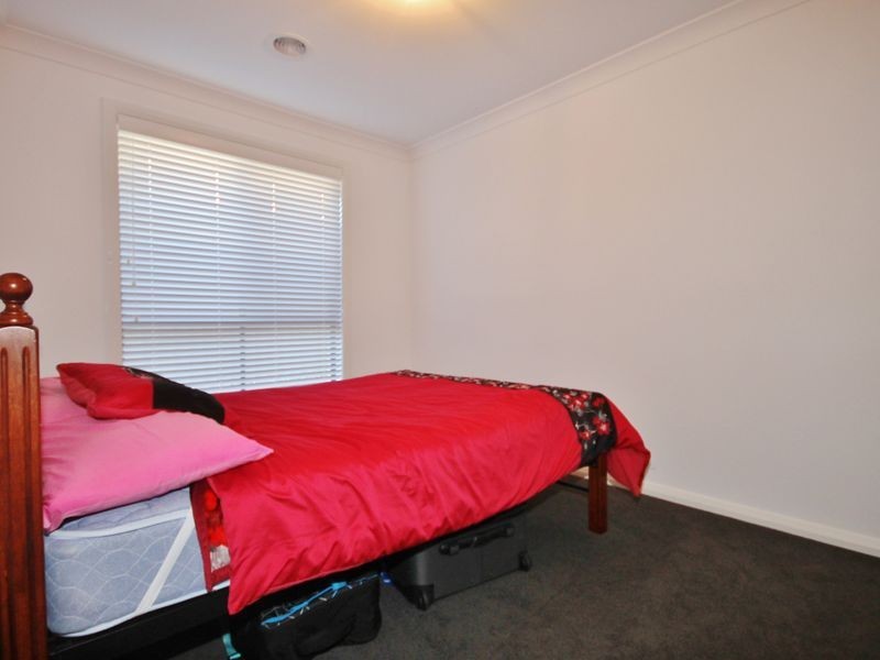 13 Coates Drive, Kelso NSW 2795