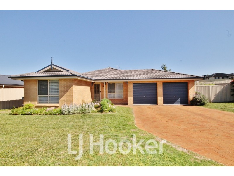 7 Douglas Court, Kelso NSW 2795