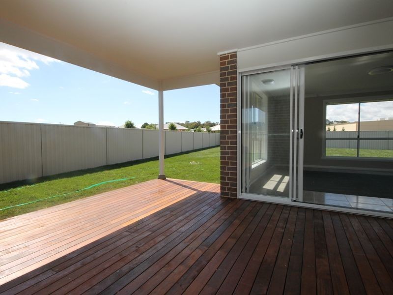 21 Amber Close, Kelso NSW 2795