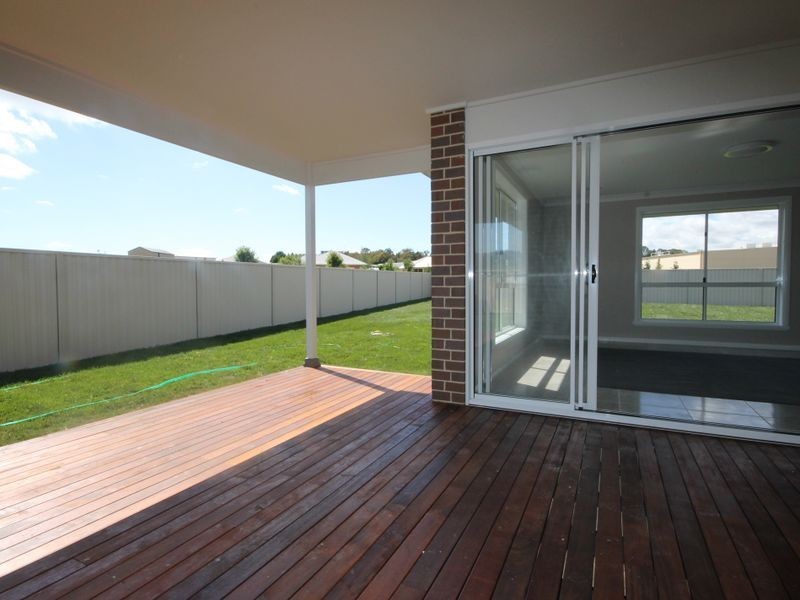 21 Amber Close, Kelso NSW 2795