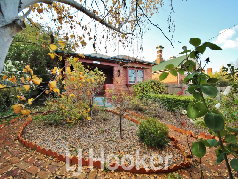 165 Stewart Street, Bathurst NSW 2795